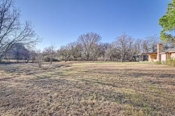 Burleson, TX 76028,102 Amy Court