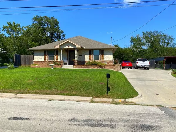 Bowie, TX 76230,505 W Nelson Street