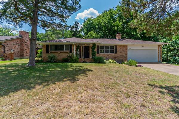 1036 Cedar Trail Drive, Cedar Hill, TX 75104