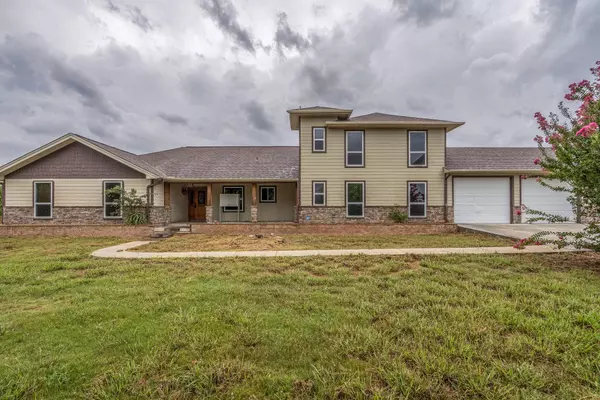 718 Smith Road,  Ponder,  TX 76259