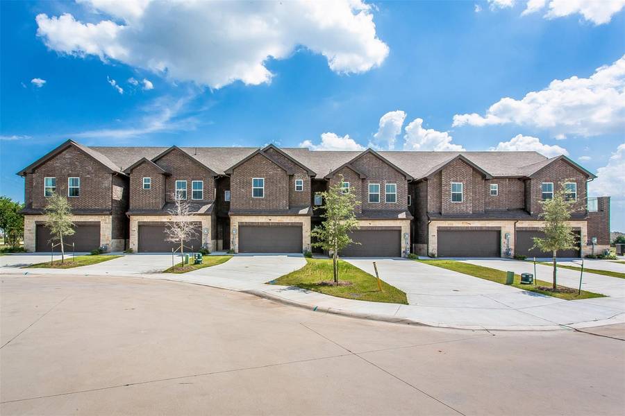 2415 Acorn Court, Sachse, TX 75048