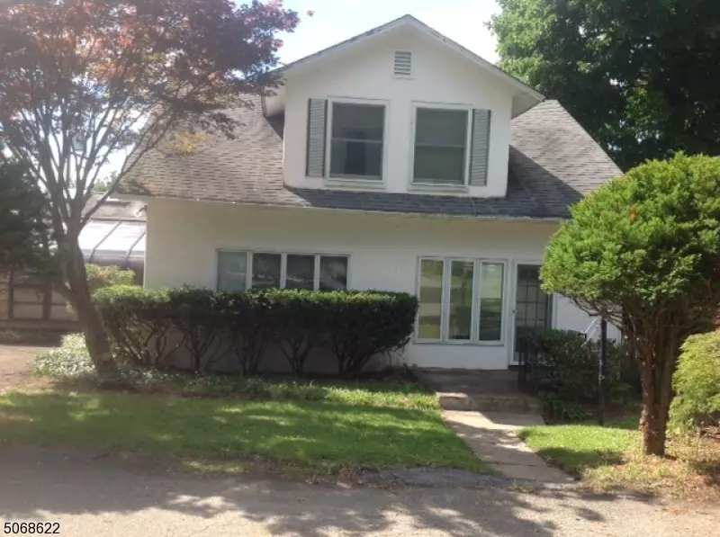 13 Rowe Pl, Franklin Boro, NJ 07416