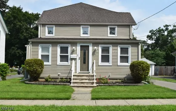 10 Van Dam Ave, Bloomingdale Boro, NJ 07403