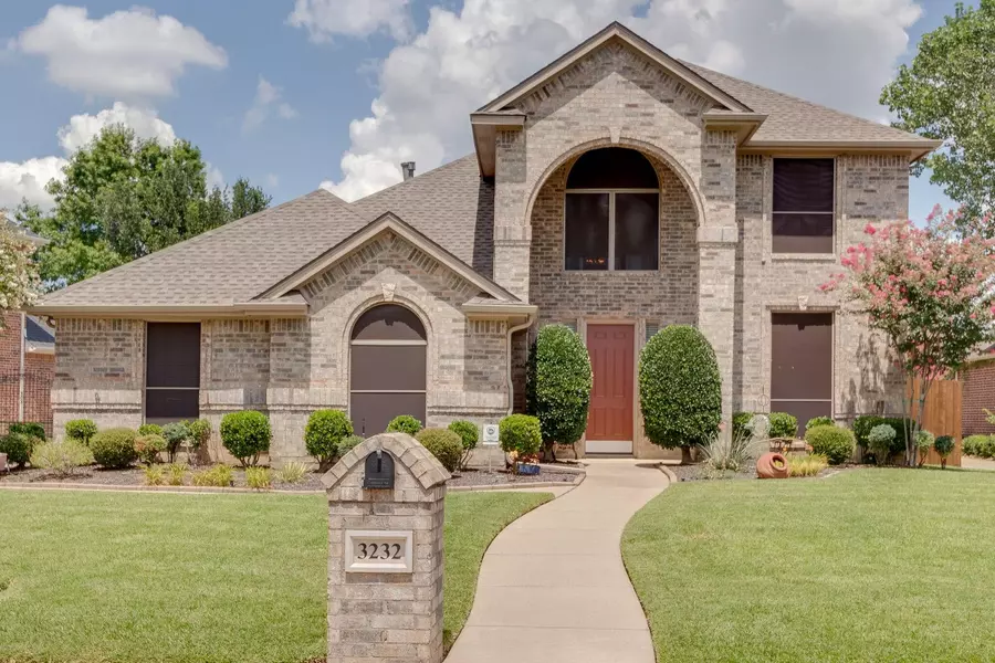 3232 River Bend Drive, Hurst, TX 76054