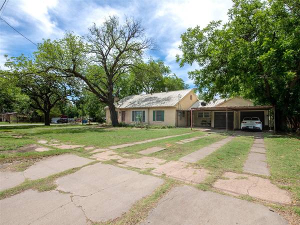 Gorman, TX 76454,402 W Roberts Street