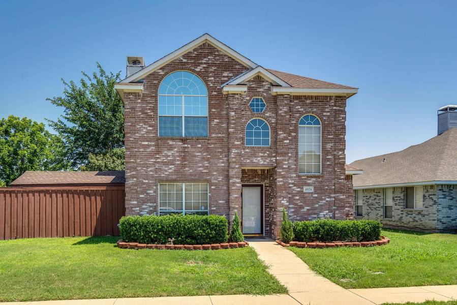 1024 Stanford Lane, Lewisville, TX 75067