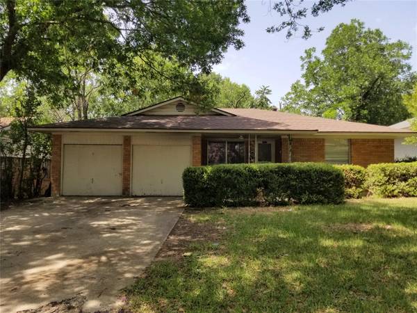 4437 Preston Circle, Cockrell Hill, TX 75211