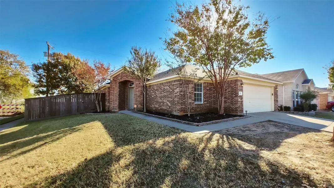 152 Goldeneye Lane, Fort Worth, TX 76120