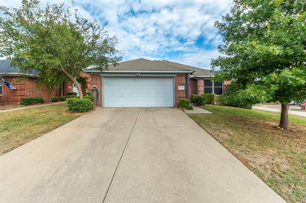 7273 Decoy Lane, Fort Worth, TX 76120