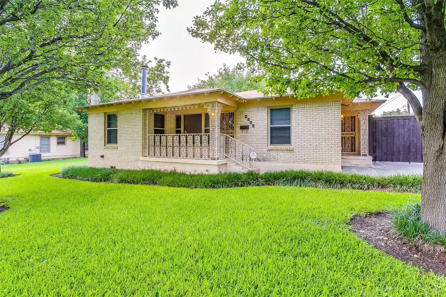 2355 Clearview Drive, Fort Worth, TX 76119