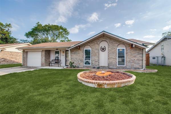 516 Southlake Drive, Forney, TX 75126