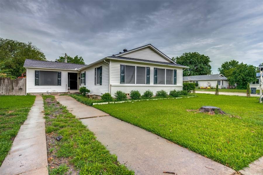 3733 Katrine Street, Haltom City, TX 76117