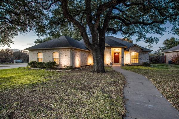 101 Clyde Drive, Aledo, TX 76008