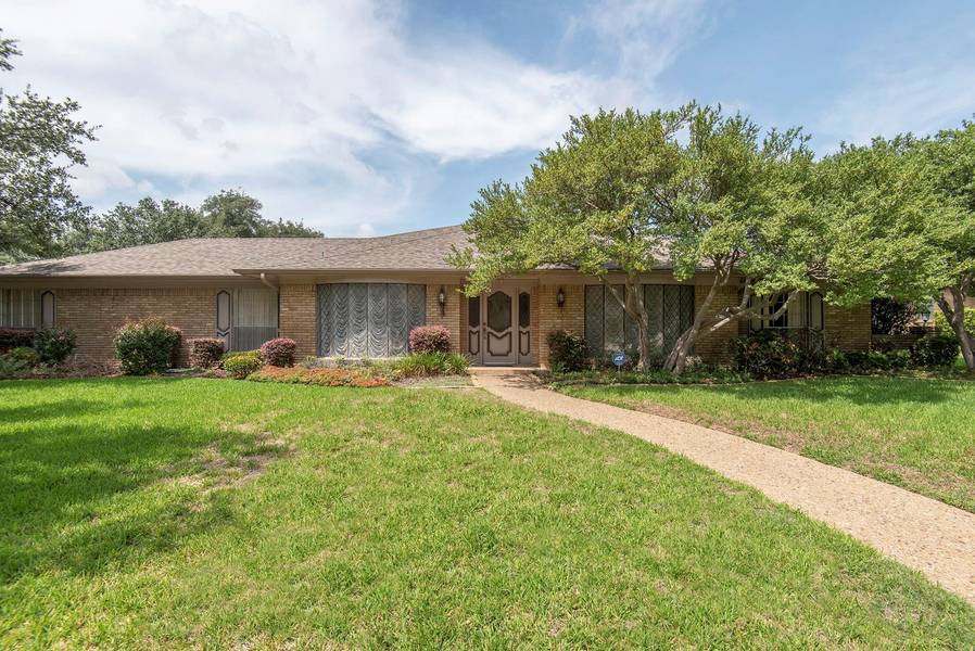 6935 Roundrock Road, Dallas, TX 75248