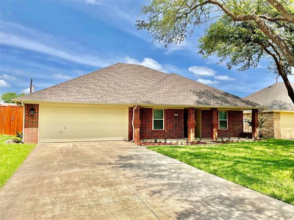 713 Azalea Drive, Forney, TX 75126