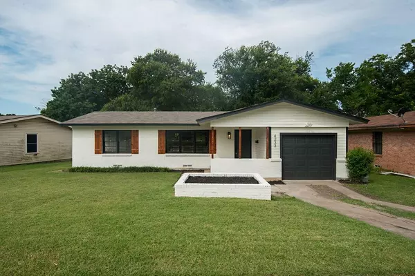 Dallas, TX 75216,4233 Vanette Lane