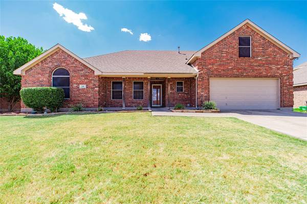 118 Chinaberry Trail, Forney, TX 75126