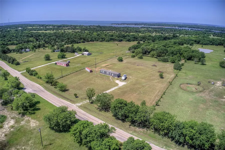 745 Fm 2737, Lone Oak, TX 75453