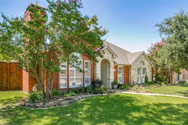 Coppell, TX 75019,340 Meadowood Lane