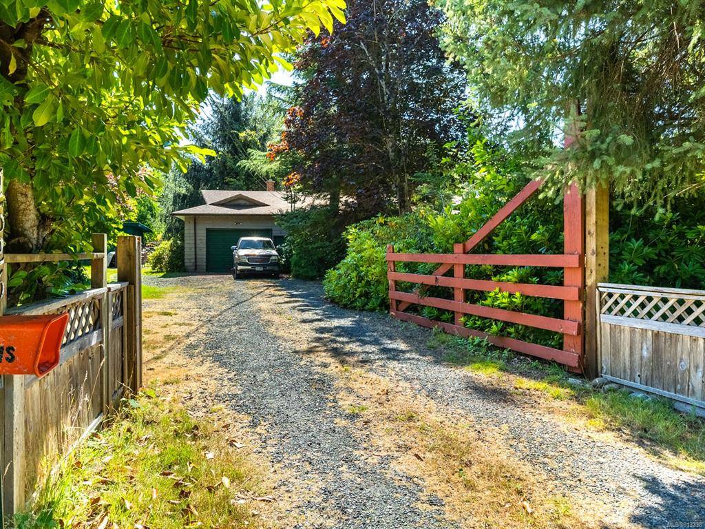 Qualicum Beach, BC V9K 2B2,1526 Rodgers Rd