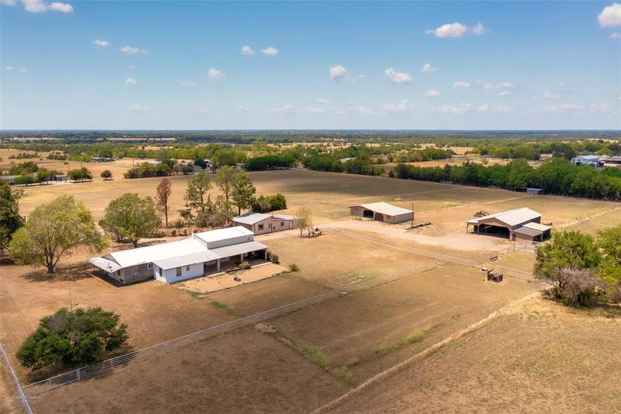 1643 County Road 4109, Campbell, TX 75422