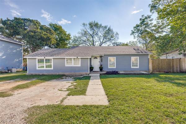 213 S Fairview Street, Keene, TX 76059