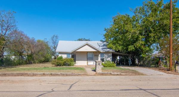 2407 Avenue B, Brownwood, TX 76801