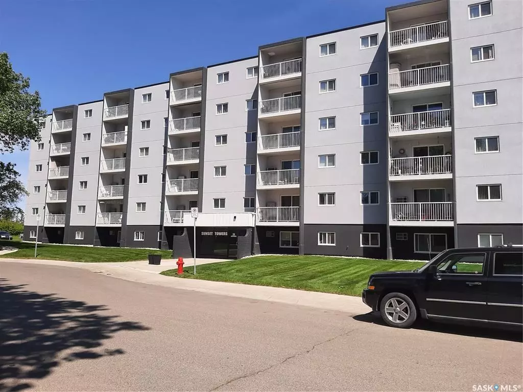 Regina, SK S4R 7M3,20 Kleisinger CRESCENT #413