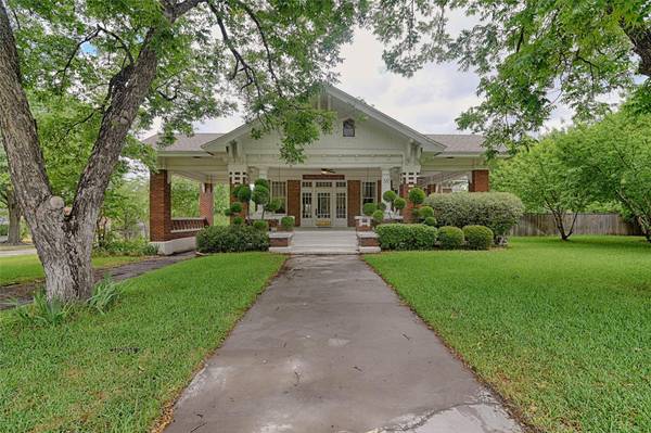 517 W Avenue E, Midlothian, TX 76065