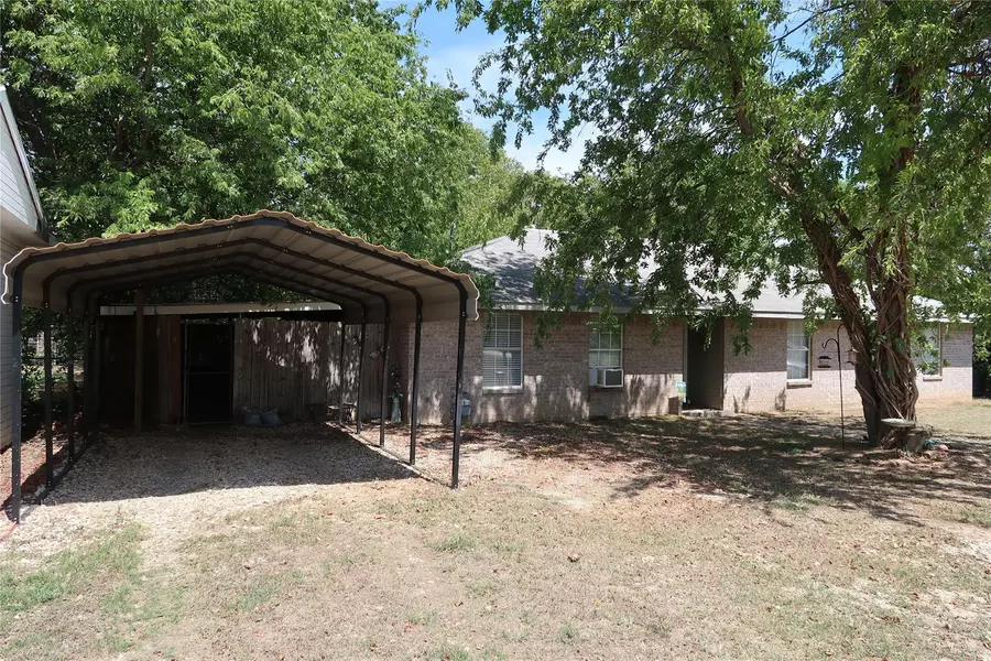 203 Allen Street, Valley View, TX 76272