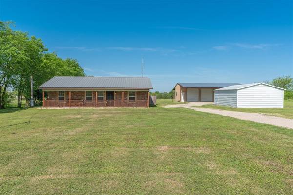 1753 Rains County Road 1605 Drive,  Lone Oak,  TX 75453