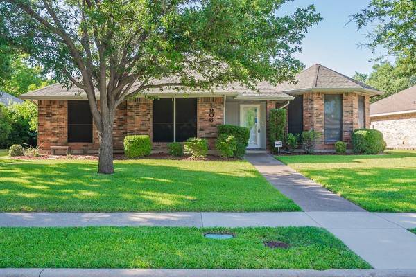 1906 Lansdown Drive, Carrollton, TX 75010