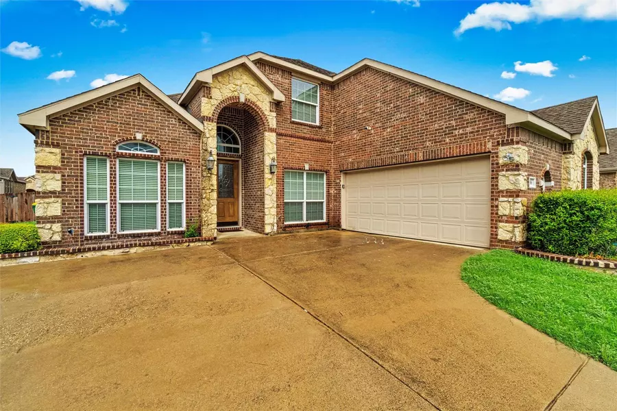 906 Nikki Drive, Cedar Hill, TX 75104