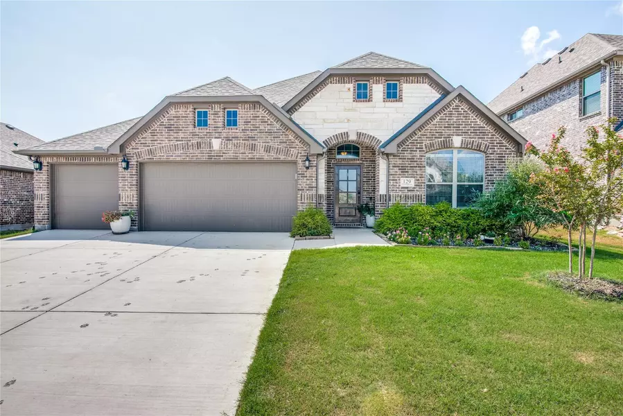 129 Thompson Drive, Van Alstyne, TX 75495