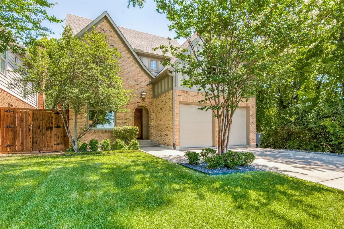 Dallas, TX 75214,7343 La Vista Drive