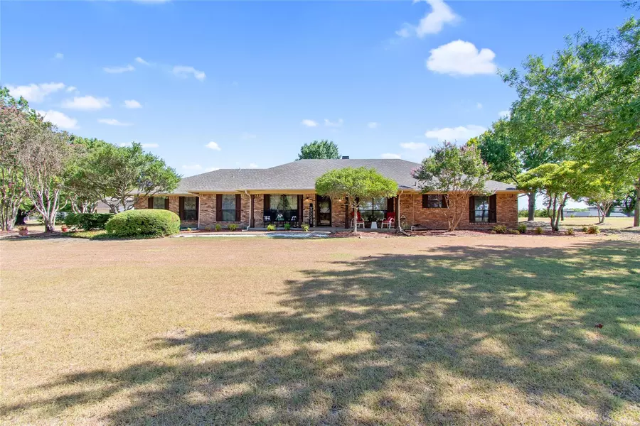 2 Hickory Hill Street, Lucas, TX 75002