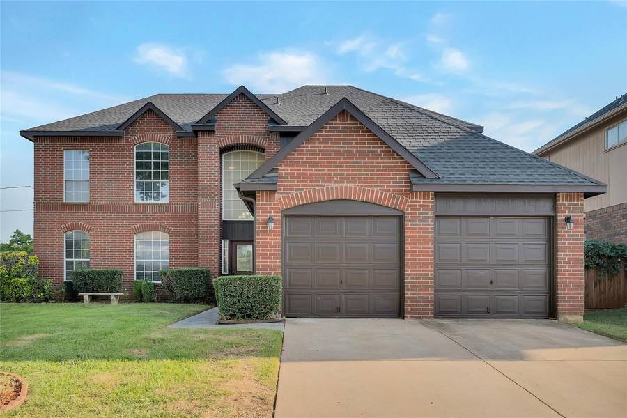 2606 Hedgeapple Drive, Arlington, TX 76001