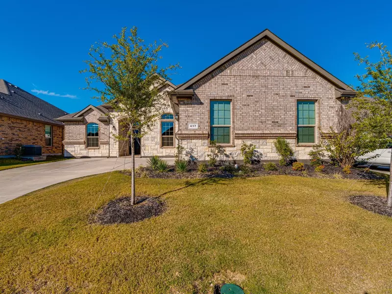 417 Dalroy Drive, Midlothian, TX 76065