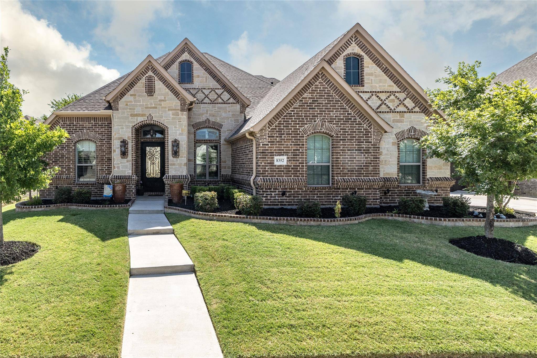 North Richland Hills, TX 76182,8352 Saddlebrook Drive