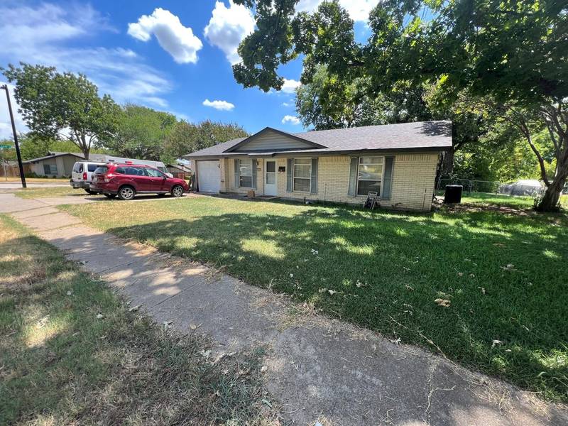 334 Brookview Drive, Garland, TX 75043