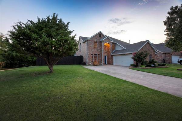 2911 Windridge Lane, Corinth, TX 76208