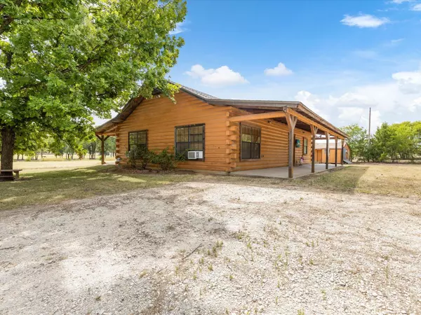 Grandview, TX 76050,4245 County Road 1102