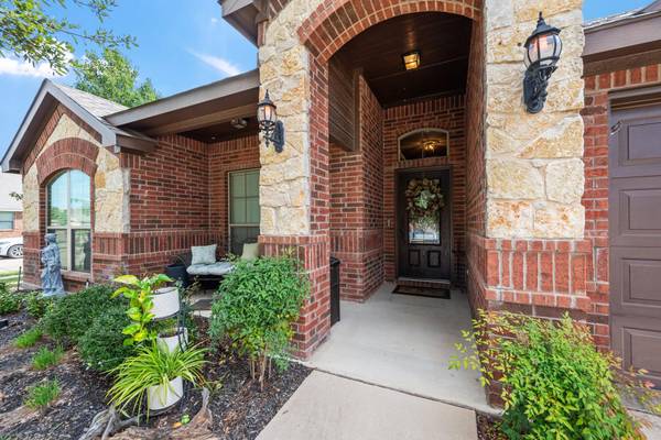 518 Westminster Drive, Midlothian, TX 76065