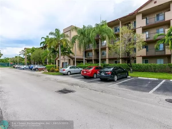 Pembroke Pines, FL 33027,13700 SW 11th St  #106A