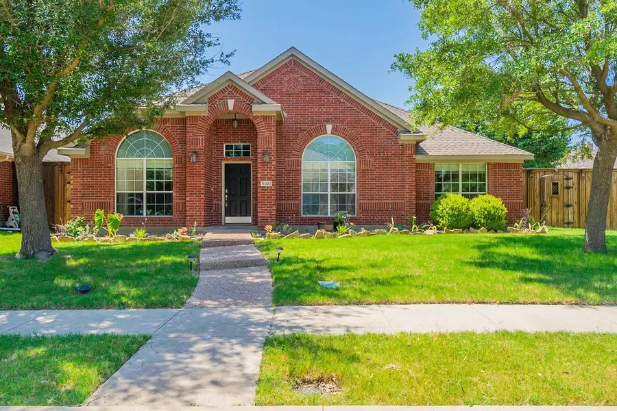 6021 Vineyard Lane, Mckinney, TX 75070