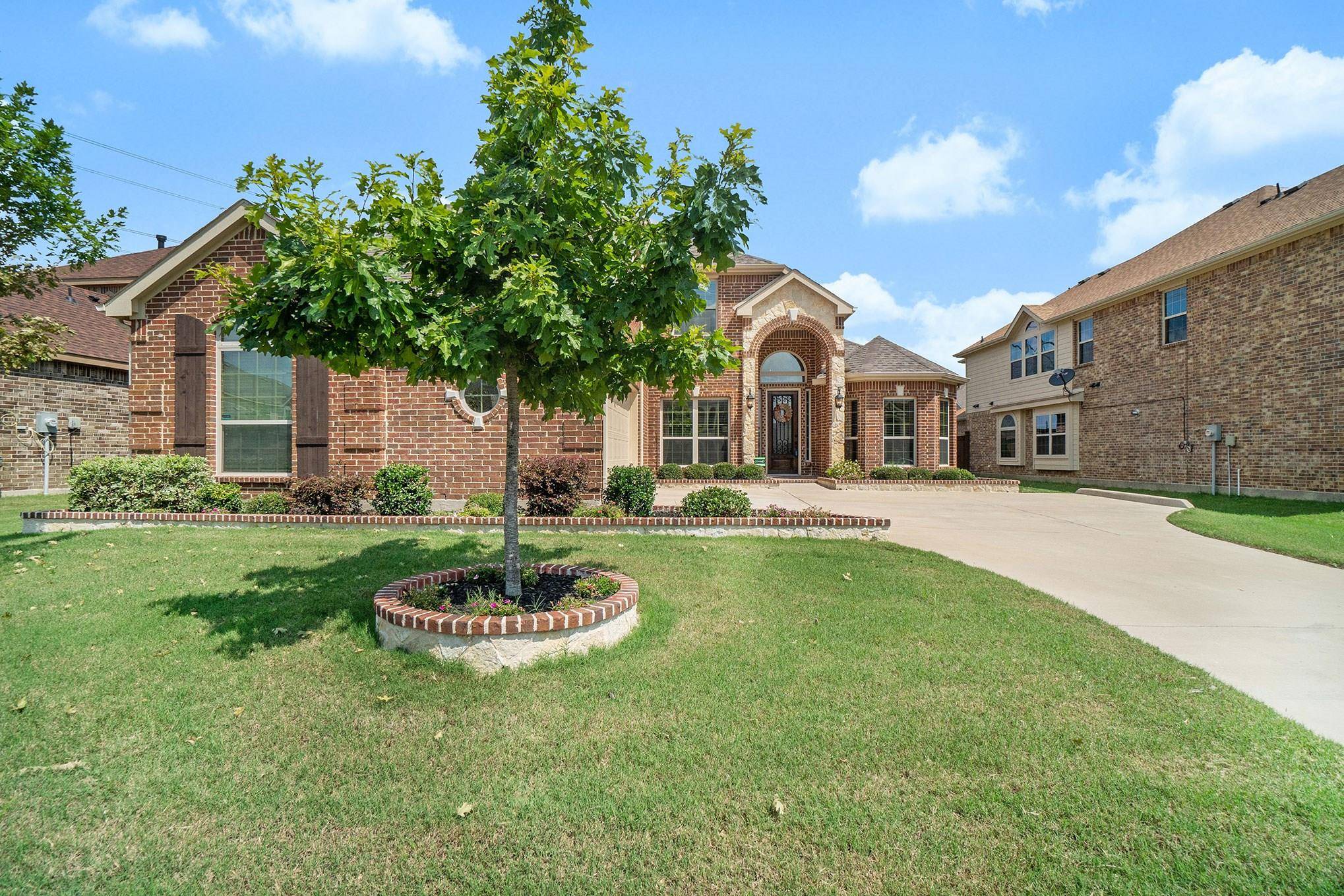 Grand Prairie, TX 75054,2936 Arenoso