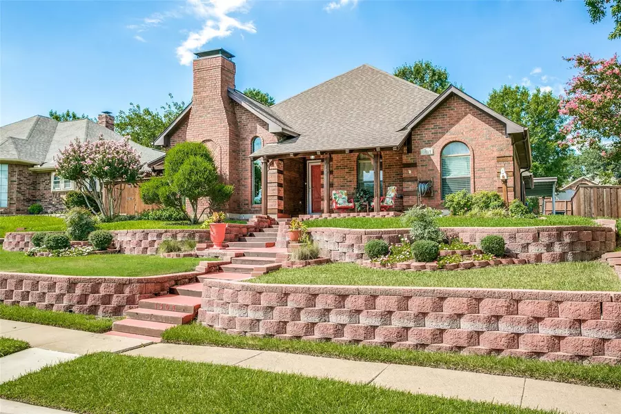 1507 Chesterfield Drive, Carrollton, TX 75007