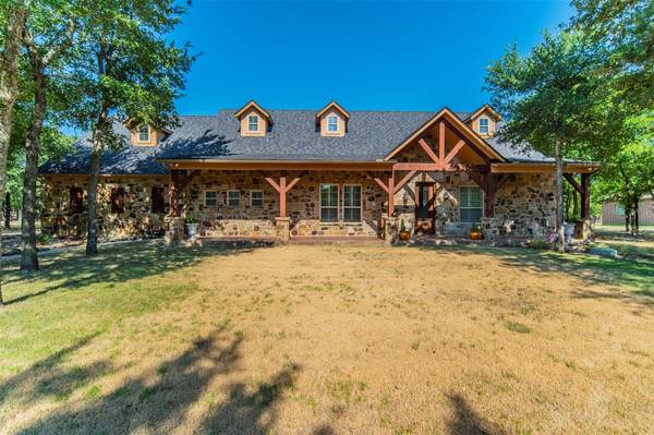 340 Sugartree Circle, Lipan, TX 76462