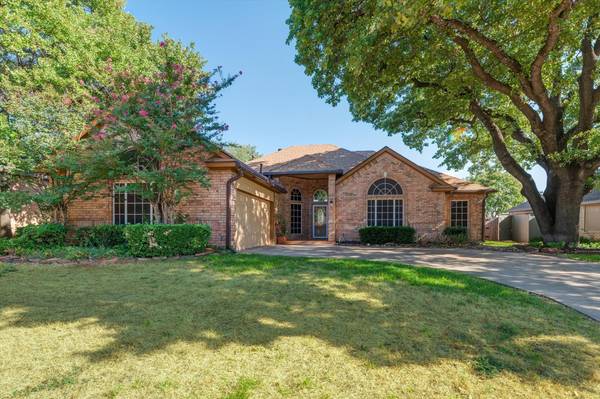 7509 Oak Park Drive, North Richland Hills, TX 76182