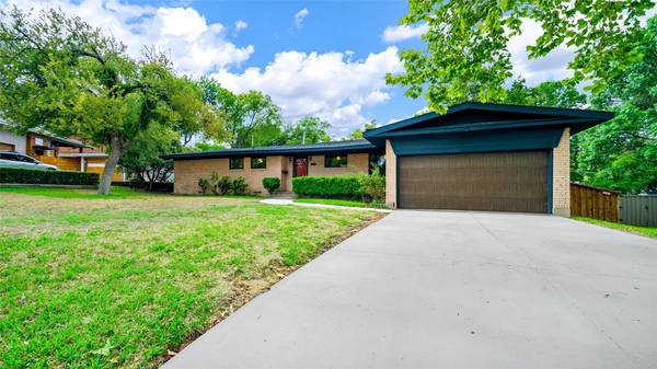 10050 Woodridge Drive, Dallas, TX 75218